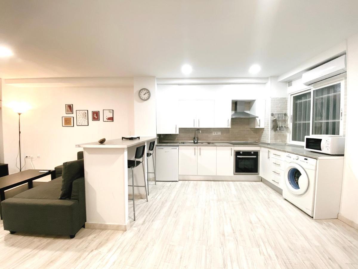 Gmc Turistics - Great Apartment For Groups & Families Malaga Bagian luar foto